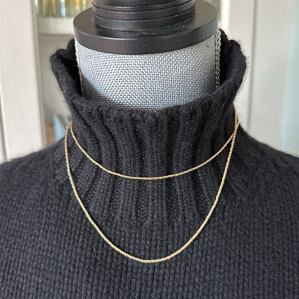 Solid gold rope chain necklace 33.5” long 10 K 6 grams solid gold rare size! - Picture 3 of 11